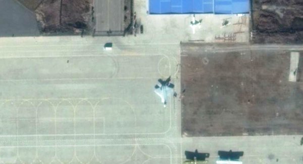 #China #PLAAF Full size replica F-22 Raptor at Pucheng Neifu GA airport