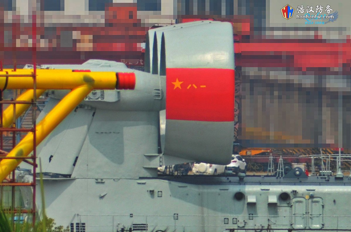 First hovercraft Project 12322 Zubr manufactured in China would have been admitted to active duty. It is the 3rd class for the Chinese Navy.