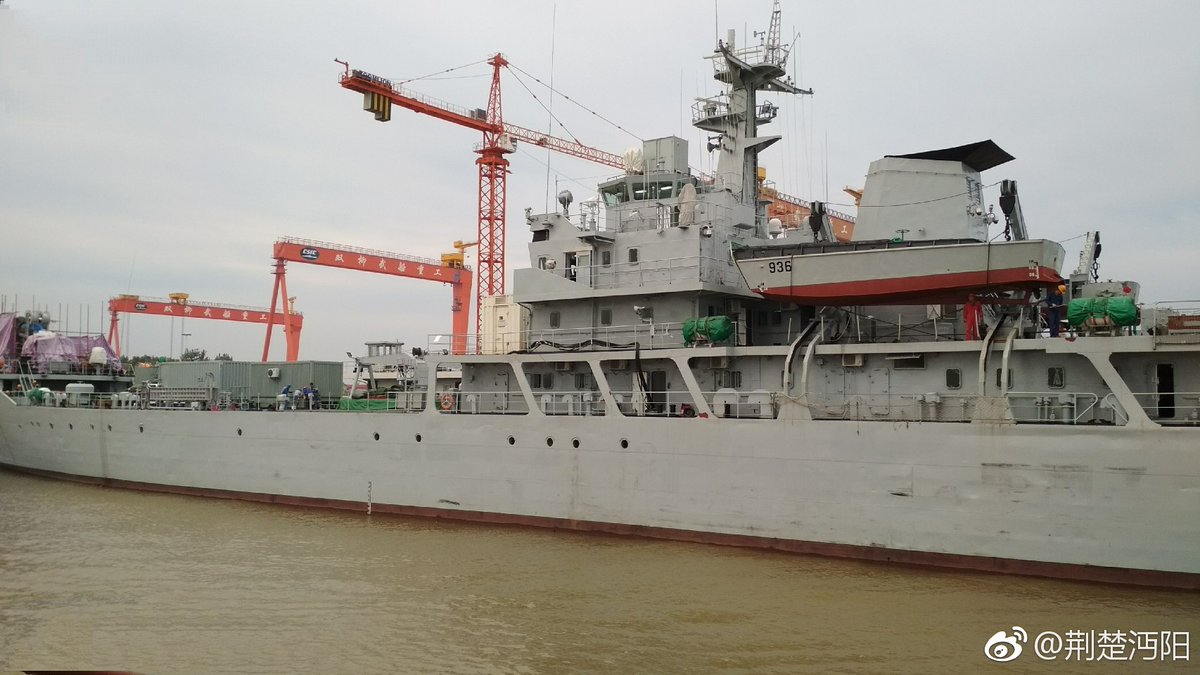 Type 072Ⅲ landing ship Haiyangshan at Wuchang shipyard, this place used to install twin 37mm gun.   