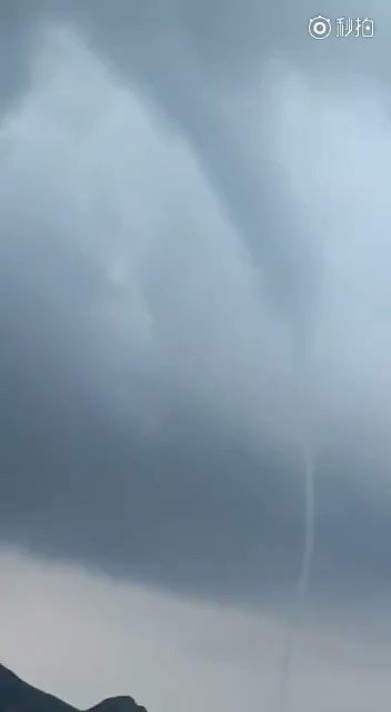 A spectacular tornado was seen in the sea near Shenzhen, South China's Guangdong Province on Tuesday morning.   