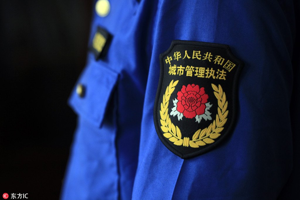 1 person was killed, 2 others injured after a knife attack on urban management officers in Lanzhou, NW China's Gansu province, on Wednesday, local police said. 3 suspects have been arrested; case still under investigation.   