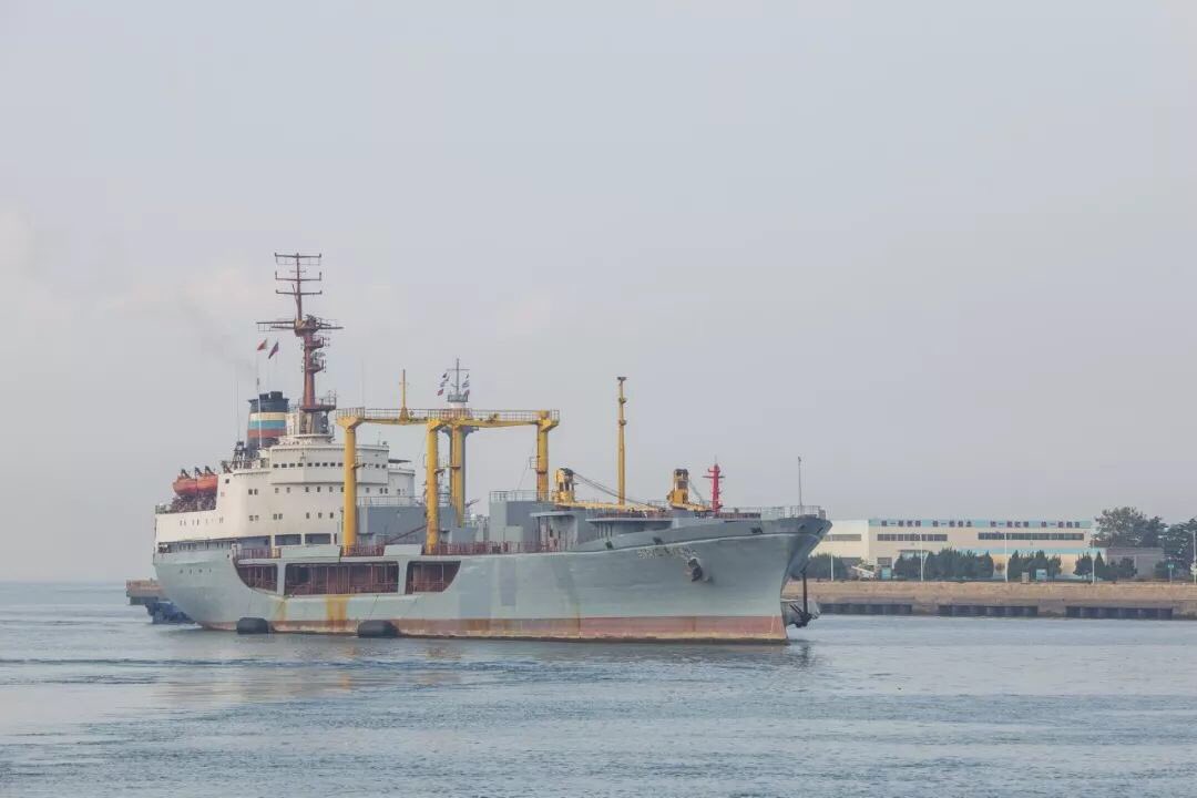 A Russian ship is visiting Qingdao, China