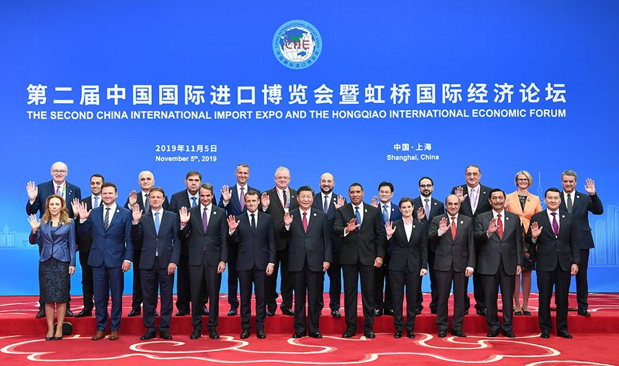 Chinese President XiJinping, together with foreign leaders who are attending the 2nd China International Import Expo (CIIE), toured the exhibitions after an opening ceremony Tuesday in Shanghai