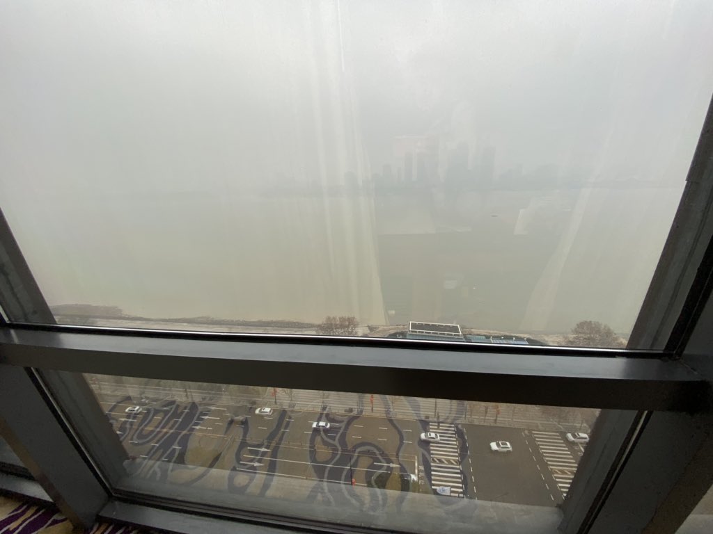 China confirms 473 cases of coronavirus, reports state media People's Daily newspaper. That's up from 440 cases this morning ~12 hours ago. Death toll stays at nine. @CBSNews is here. Bleak day across the Yangtze River in Wuhan today, can barely make out the other side