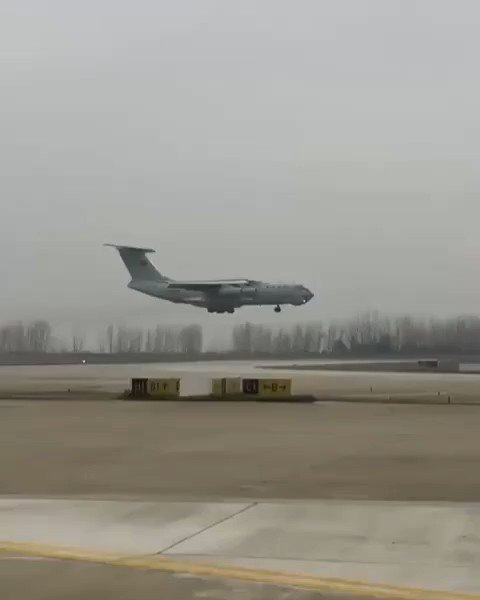 8 Russian military Il-76 arrived in Wuhan to help fight nCov and evacuate Russian citizens