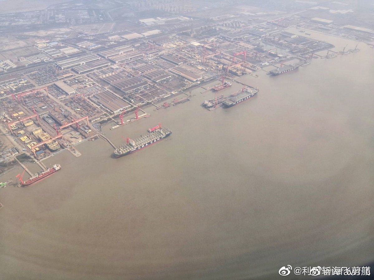 Three more - and unfortunately not too clear - images showing the Jiangnan Shipyard and the Type 003 aircraft carrier facility.  (Images  by78/SDF)