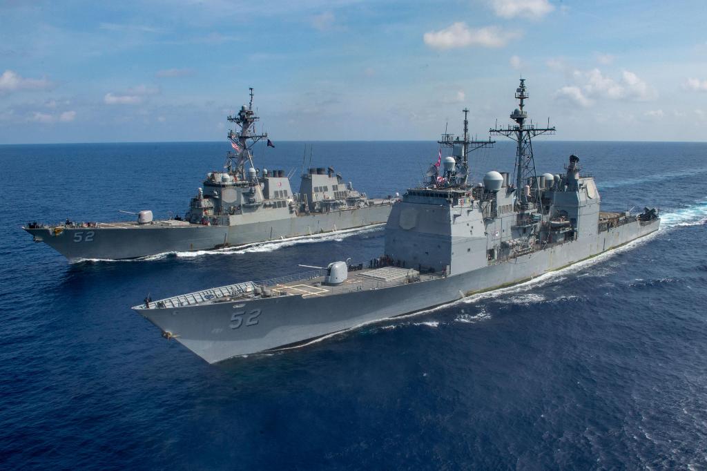The USNavy's USSBunkerHill, USSBarry, and USSAmerica transit the SouthChinaSea while operating in @US7thFleet as an Expeditionary Strike Group in support of security and stability in the Indo-Pacific region