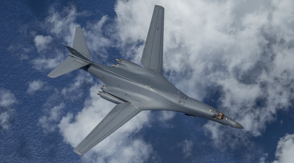 U.S. Air Force B-1s flyover East China Sea Wednesday in message to Beijing