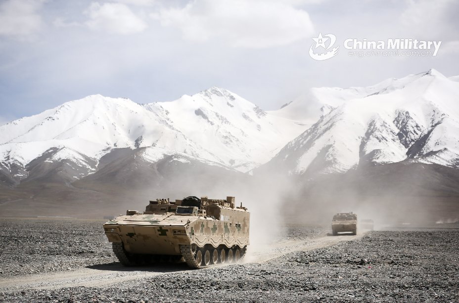 PLA MBTs and IFVs rumble in plateau mountainous area