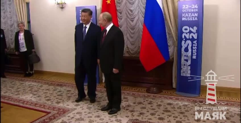 Putin met with Xi Jinping in Kazan at sidelines of BRICS forum