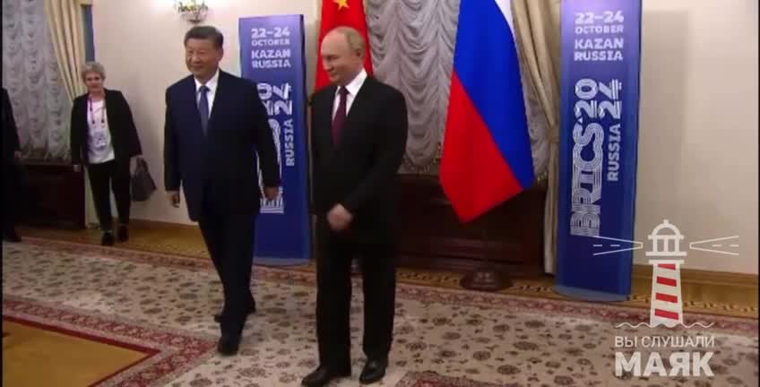 Putin met with Xi Jinping in Kazan at sidelines of BRICS forum