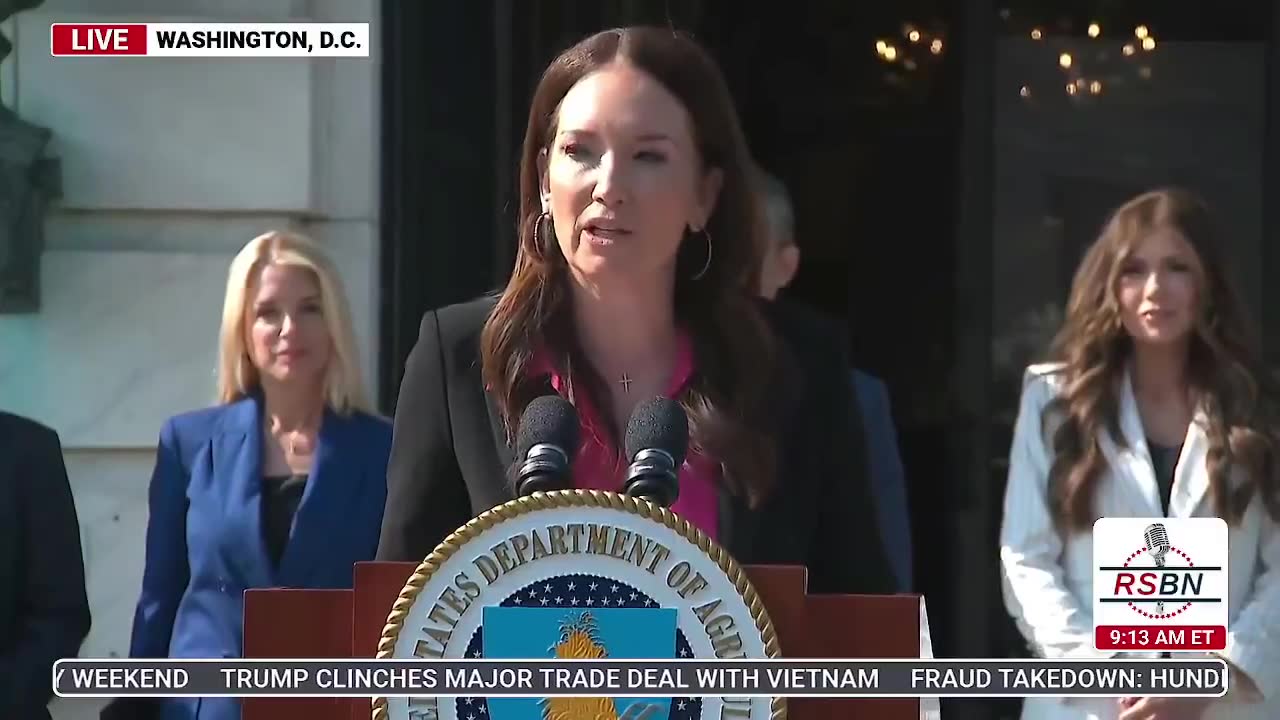 The Trump administration issued a major announcement, announcing the National Agricultural Security Action Plan, prohibiting the hostile country China from purchasing American farmland and vowing to reclaim existing land through executive action.