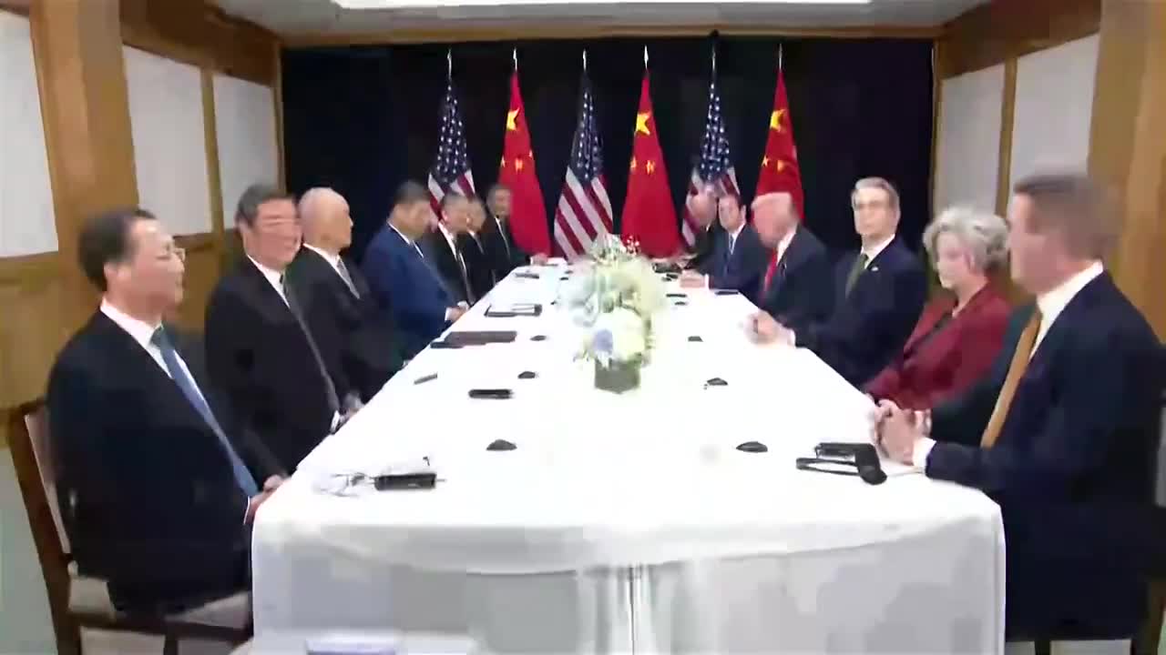 Le président américain (@POTUS) rencontre le président chinois Xi Jinping pour la première fois depuis 2019 :  C'est un grand honneur. Je pense que nous allons entretenir d'excellentes relations pendant longtemps, et c'est un honneur de vous avoir parmi nous. 