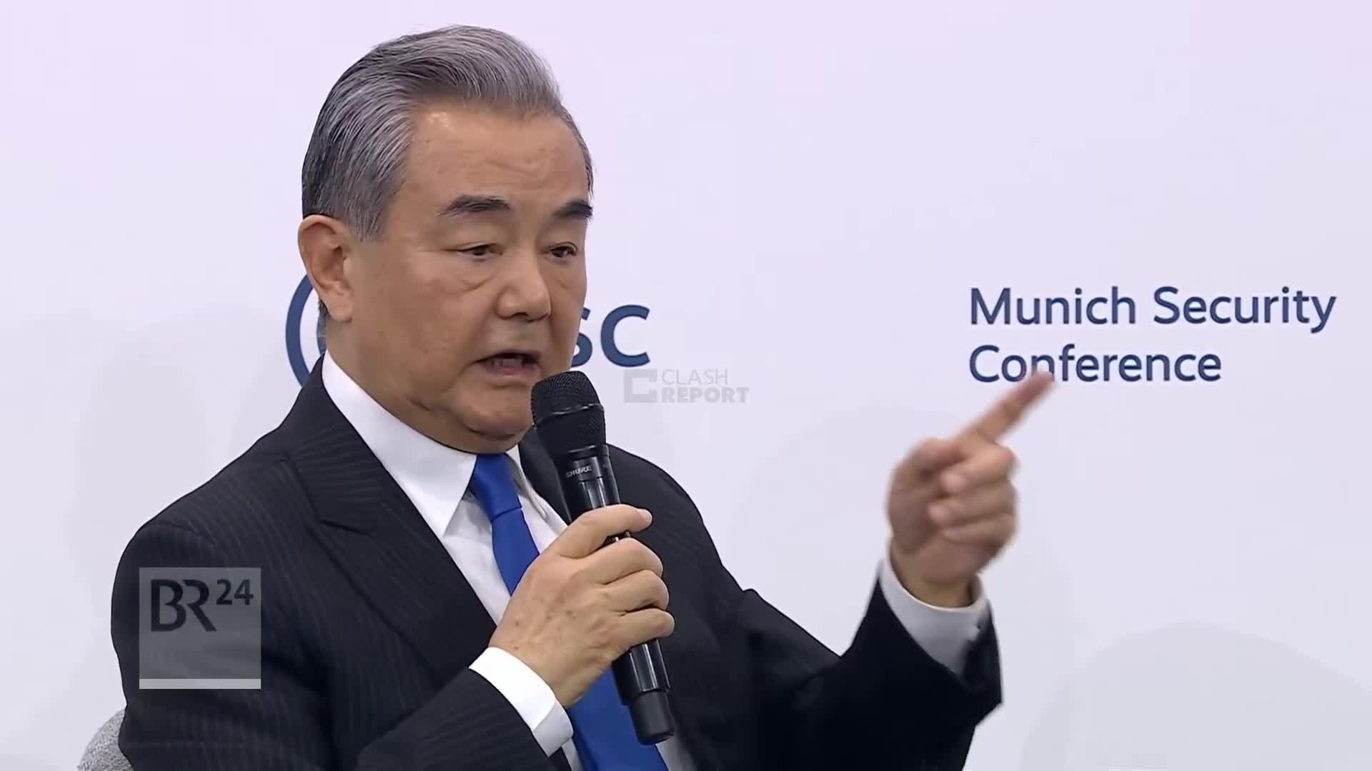 Chinese Foreign Minister Wang Yi: The Japanese Prime Minister publicly stated that a Taiwan contingency could constitute a survival-threatening situation that might trigger the use of collective self-defense. This is the first time in 80 years that a Japanese Prime Minister has made such remarks. It directly violates China’s territorial sovereignty and directly challenges the fact that Taiwan has been returned to China. It completely violates Japan’s commitments to China. Could China possibly accept such a provocation? No—no Chinese person could accept it.