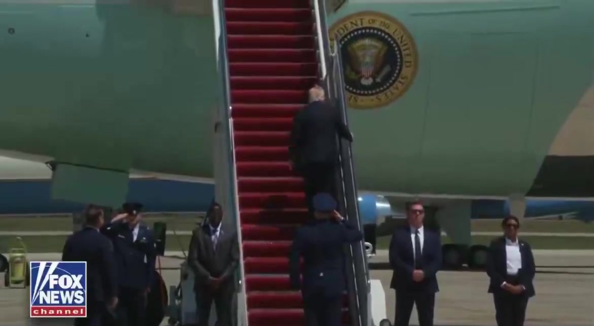 U.S. President Donald J. Trump boards Air Force One as he leaves for his trip to Beijing, China to meet with Chinese President Xi Jinping