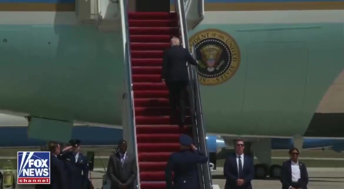 U.S. President Donald J. Trump boards Air Force One as he leaves for his trip to Beijing, China to meet with Chinese President Xi Jinping