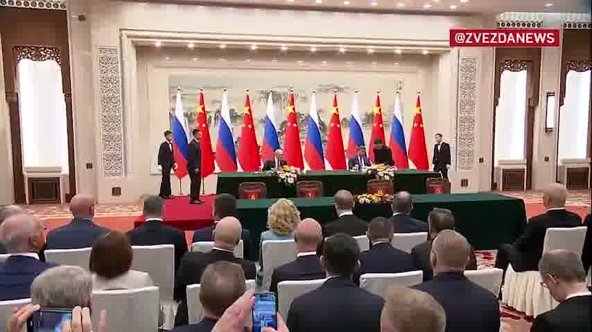 Putin and Xi Jinping signed a statement on deepening relations between Russia and China